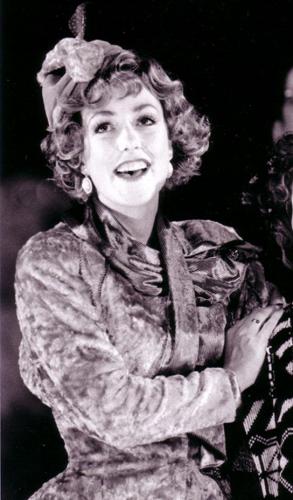 Grace Farrell in "Annie", Cheltenham Everyman Theatre